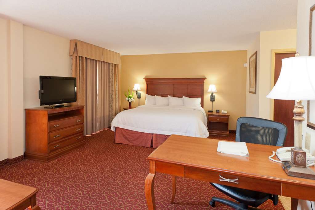 Hampton Inn & Suites Mccomb Phòng bức ảnh